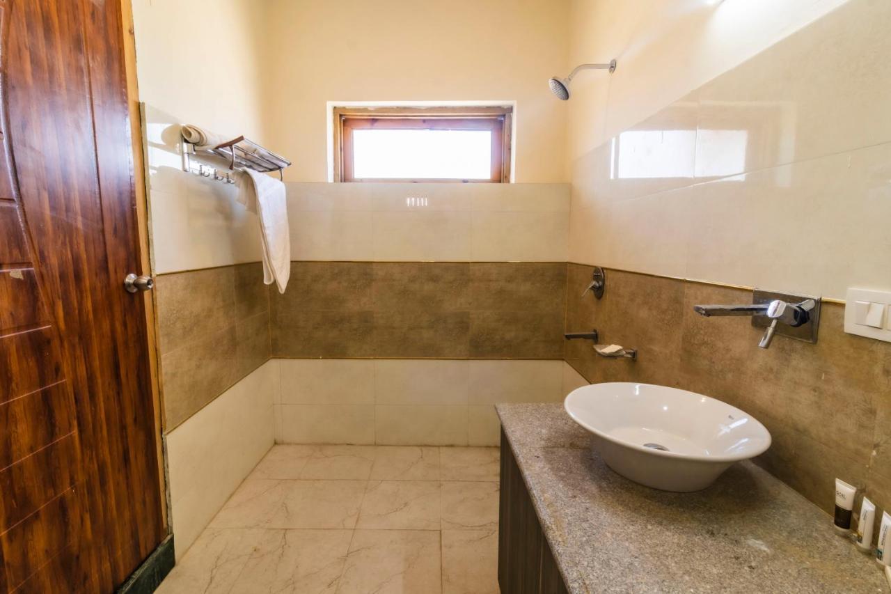 Sindhu Residency Hotel She Exterior photo